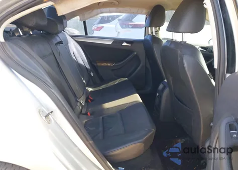 2013 Volkswagen Jetta 2.5L Se from USA, damaged, VIN 3VWDX7AJ1DM428804